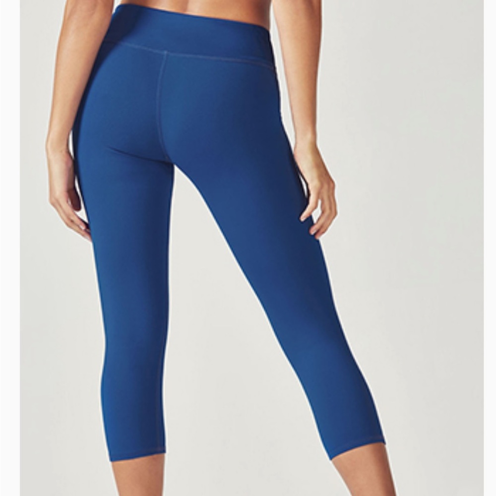 Fabletics crop workout pants